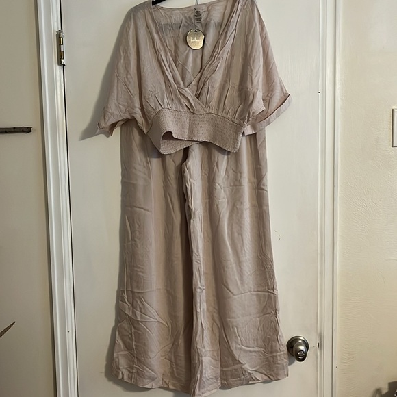 Lulu’s Vacation two-piece jumpsuit - Picture 5 of 7